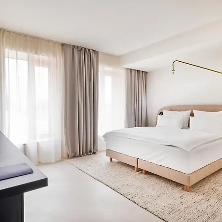Perk Hotel 4*