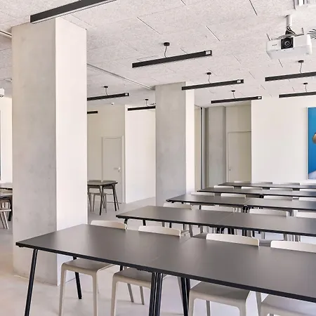 Ξενοδοχείο Perk 4*