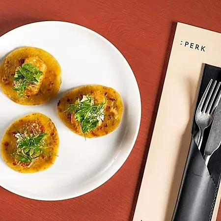 호텔 Perk 4*