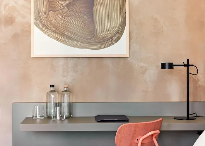 Perk Hotel